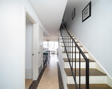 7041 Kingston Cove Ln - Photo Thumbnail 15
