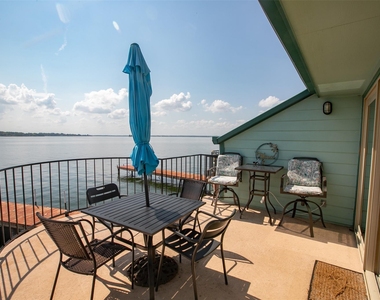 7041 Kingston Cove Ln - Photo Thumbnail 6