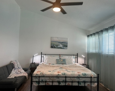 7041 Kingston Cove Ln - Photo Thumbnail 18