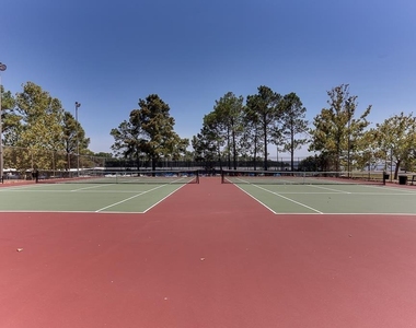 7041 Kingston Cove Ln - Photo Thumbnail 25