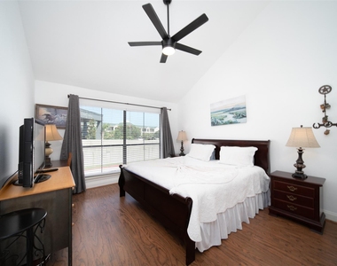 7041 Kingston Cove Ln - Photo Thumbnail 11