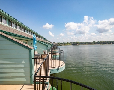 7041 Kingston Cove Ln - Photo Thumbnail 9