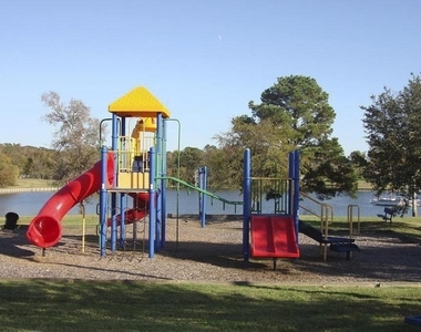 7041 Kingston Cove Ln - Photo Thumbnail 24