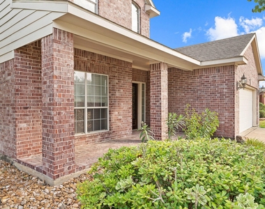 10003 Lynette Falls Drive - Photo Thumbnail 3