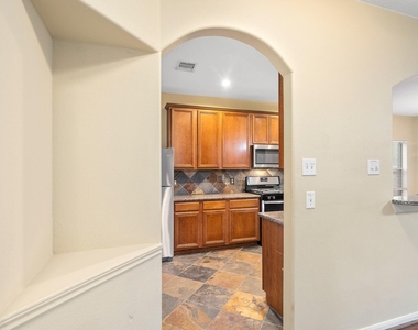 10003 Lynette Falls Drive - Photo Thumbnail 8