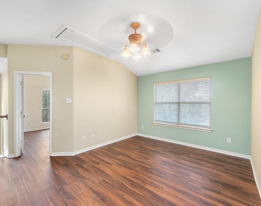 10003 Lynette Falls Drive - Photo Thumbnail 28