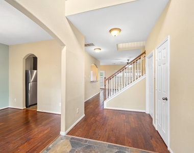 10003 Lynette Falls Drive - Photo Thumbnail 5