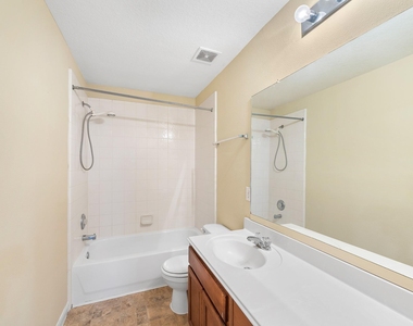 10003 Lynette Falls Drive - Photo Thumbnail 29