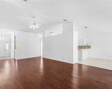 2810 Nw 24th Avenue - Photo Thumbnail 6