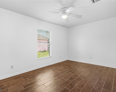 2810 Nw 24th Avenue - Photo Thumbnail 16