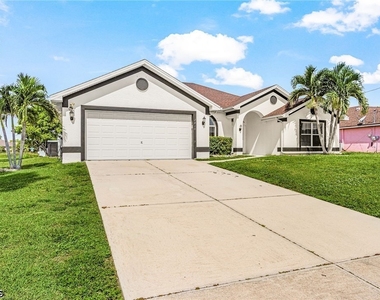 2810 Nw 24th Avenue - Photo Thumbnail 1