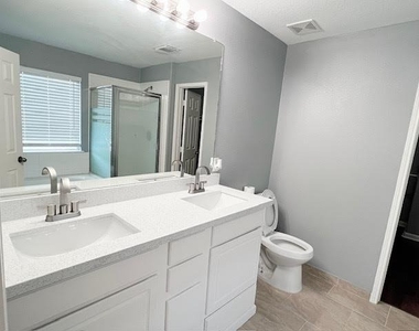 5007 Amorgas Isle Drive - Photo Thumbnail 20