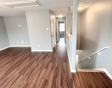 5007 Amorgas Isle Drive - Photo Thumbnail 17
