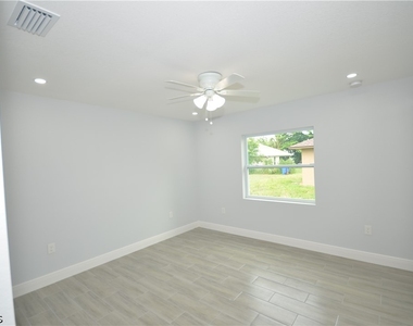2955 Dunbar Avenue - Photo Thumbnail 7