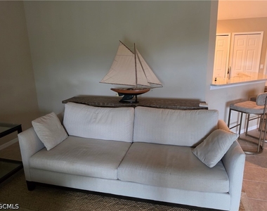 11004 Mill Creek Way - Photo Thumbnail 8