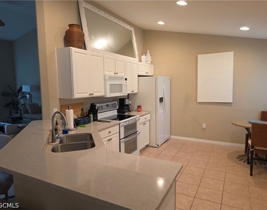 11004 Mill Creek Way - Photo Thumbnail 3