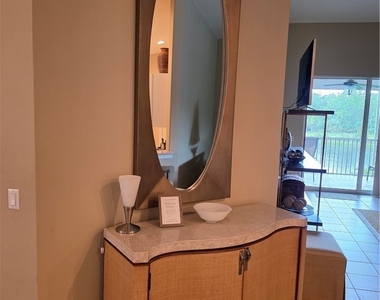 11004 Mill Creek Way - Photo Thumbnail 6