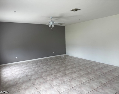 200 Arthur Avenue - Photo Thumbnail 4