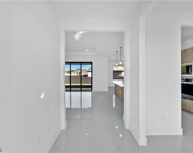 1144 Edelweiss Street E - Photo Thumbnail 5