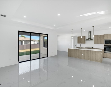 1144 Edelweiss Street E - Photo Thumbnail 4