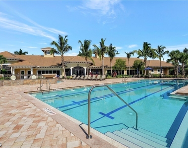 12056 Westmoreland Way - Photo Thumbnail 35