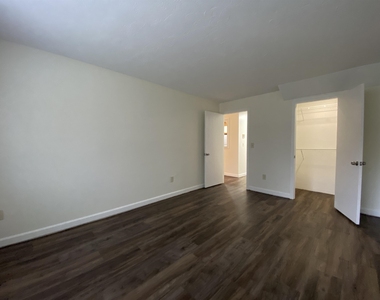 383 Huse - Photo Thumbnail 15