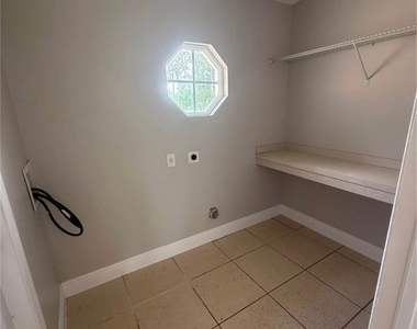 3606 30th Street Sw - Photo Thumbnail 7