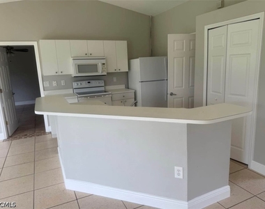 3606 30th Street Sw - Photo Thumbnail 2