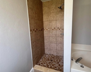 3606 30th Street Sw - Photo Thumbnail 6