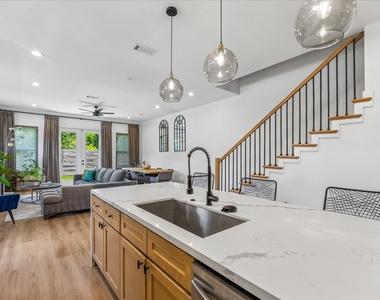 4008 Chapman Street - Photo Thumbnail 13