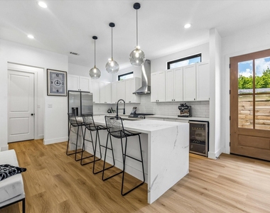 4008 Chapman Street - Photo Thumbnail 12
