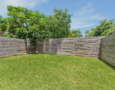 4008 Chapman Street - Photo Thumbnail 10