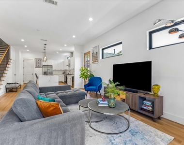 4008 Chapman Street - Photo Thumbnail 11