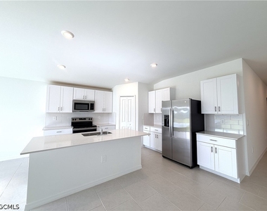 17340 Cantu Court - Photo Thumbnail 12