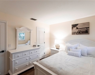6775 Lake Mcgregor Circle - Photo Thumbnail 19