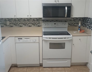 8513 Bernwood Cove Loop - Photo Thumbnail 5