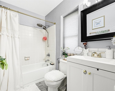 8031 Summer Place Drive - Photo Thumbnail 18