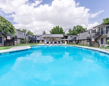 3001 Jane Lane - Photo Thumbnail 13