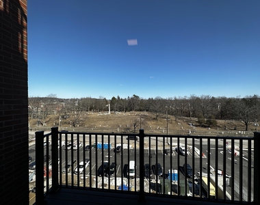 409 Elm - Photo Thumbnail 17