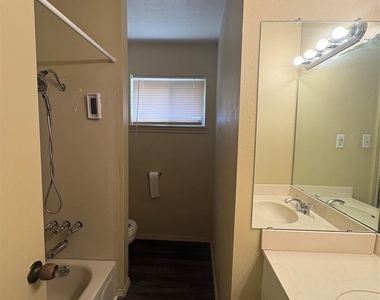 118 Honeysuckle Street - Photo Thumbnail 7