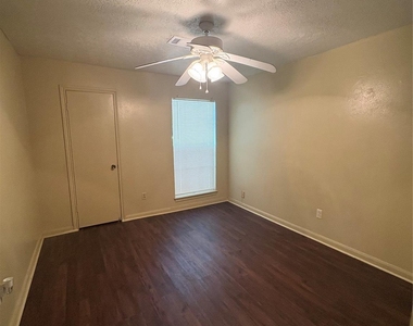 118 Honeysuckle Street - Photo Thumbnail 6