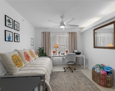 15525 Cedarwood Lane - Photo Thumbnail 7