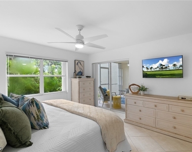15525 Cedarwood Lane - Photo Thumbnail 12
