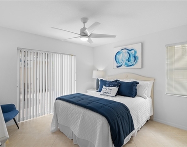 15525 Cedarwood Lane - Photo Thumbnail 13