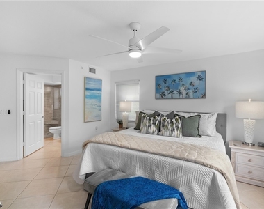 15525 Cedarwood Lane - Photo Thumbnail 8