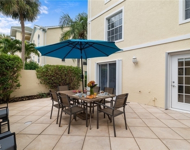 15525 Cedarwood Lane - Photo Thumbnail 1