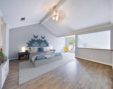 652 N Eldridge Parkway - Photo Thumbnail 10