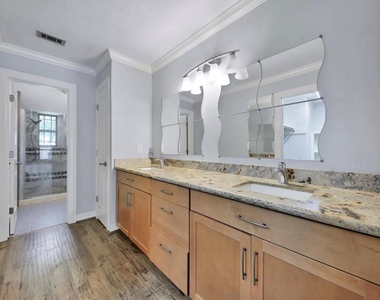 652 N Eldridge Parkway - Photo Thumbnail 12