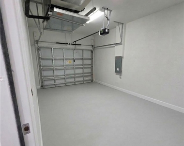 3405 10th Street Sw - Photo Thumbnail 12