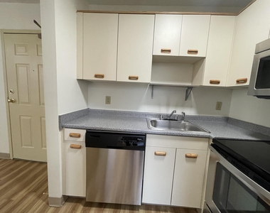 30 Hanover - Photo Thumbnail 15